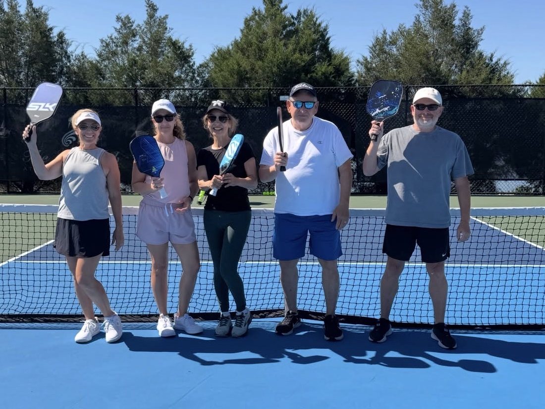 Small-group pickleball clinic